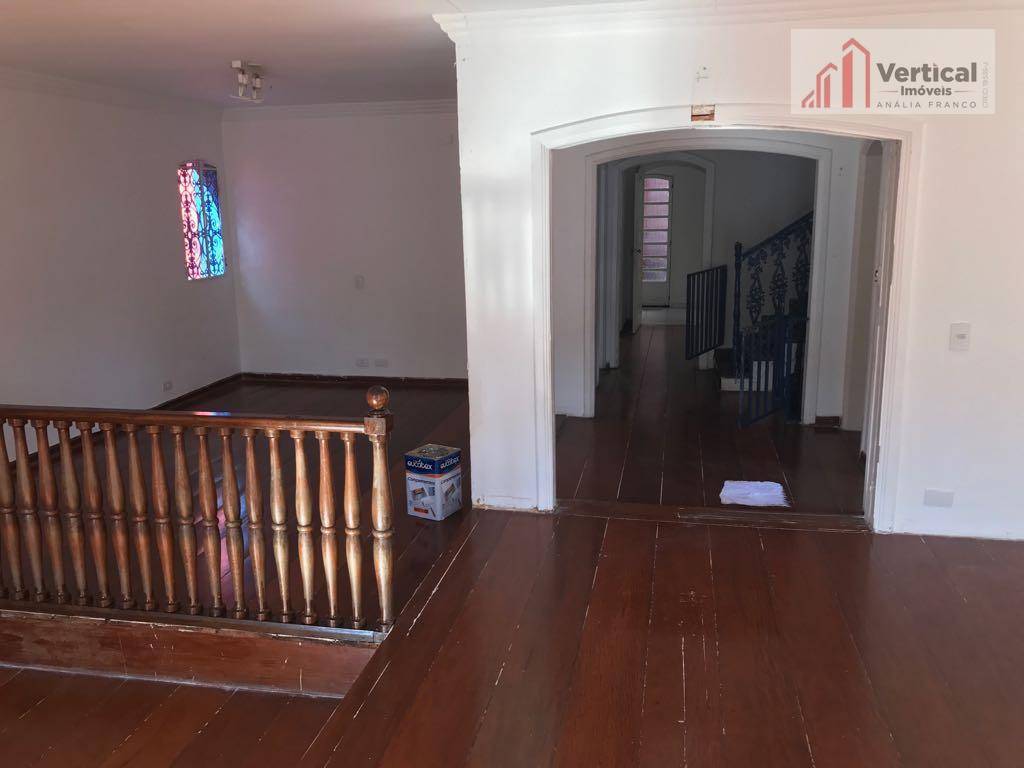 Sobrado para alugar com 4 quartos, 315m² - Foto 10