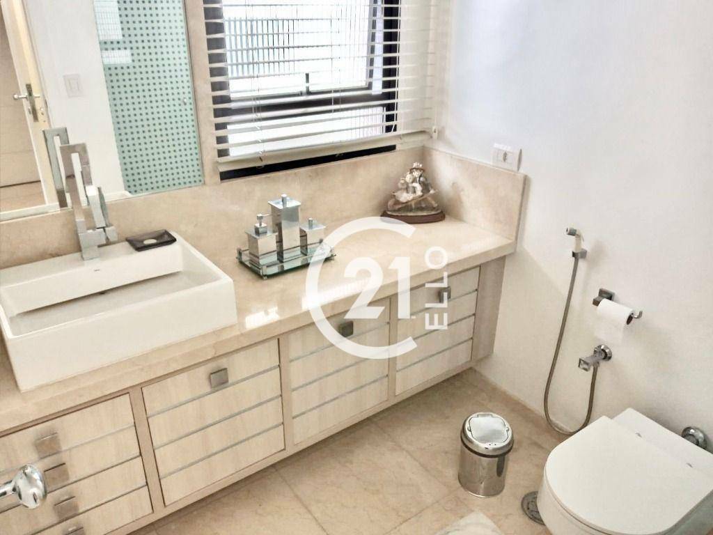 Apartamento à venda com 3 quartos, 227m² - Foto 28