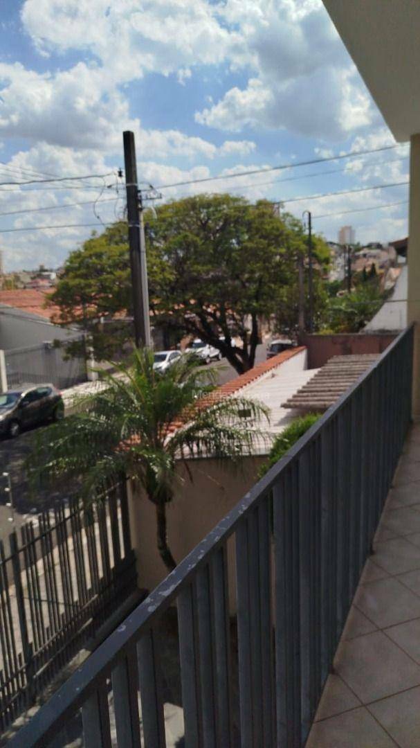 Casa para alugar com 3 quartos, 250m² - Foto 12