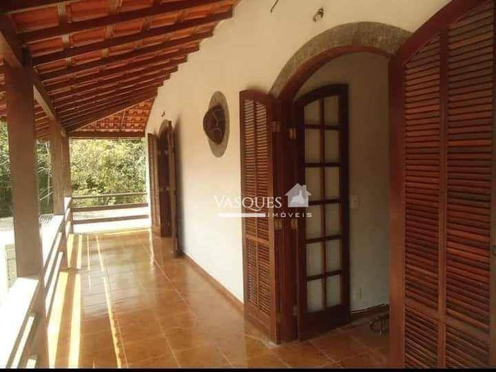 Casa à venda com 2 quartos, 130m² - Foto 5