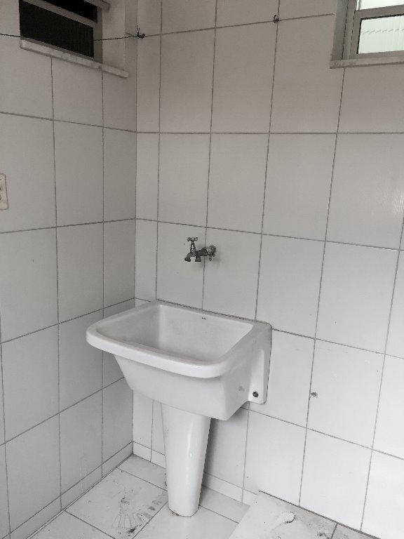 Apartamento à venda com 2 quartos, 60m² - Foto 27