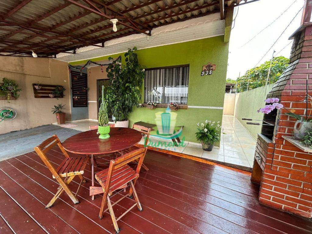 Casa à venda com 2 quartos, 49m² - Foto 2