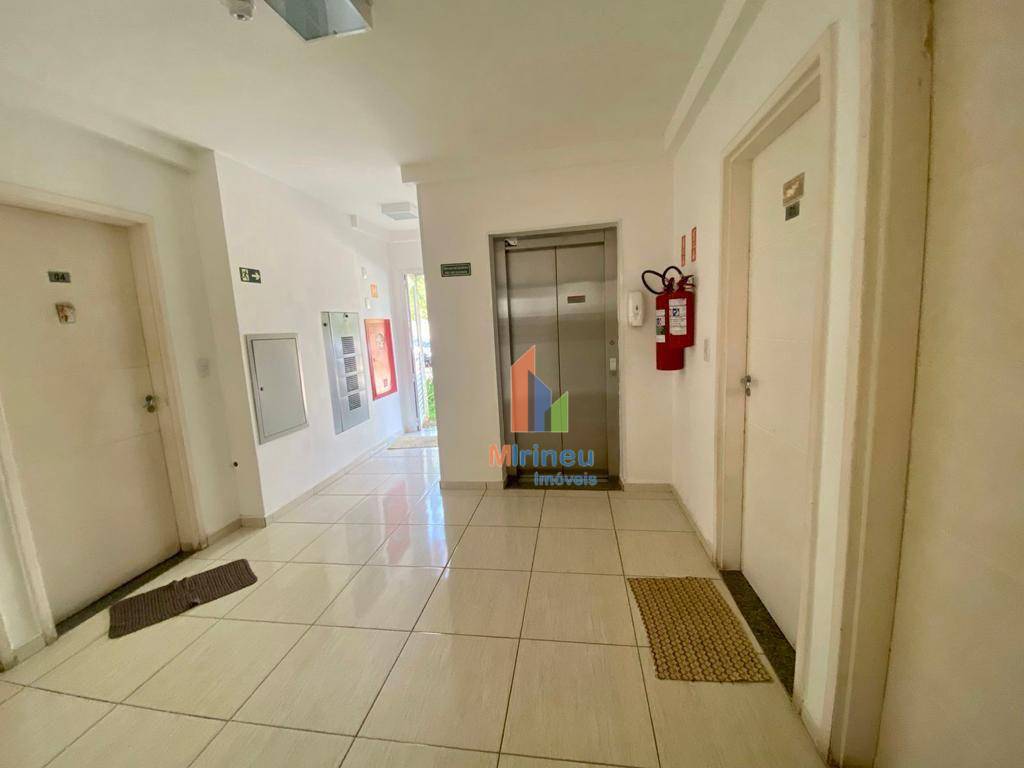 Apartamento para alugar com 2 quartos, 56m² - Foto 15