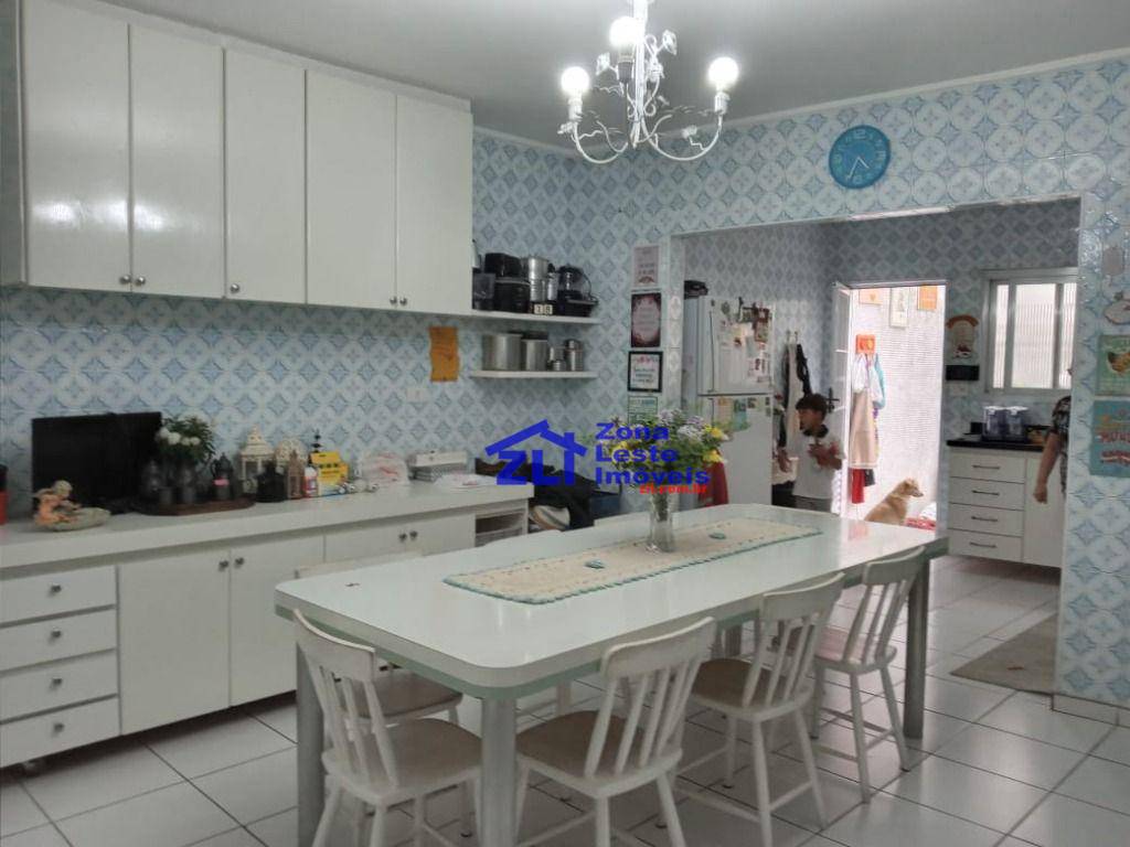 Sobrado à venda com 3 quartos, 260m² - Foto 4