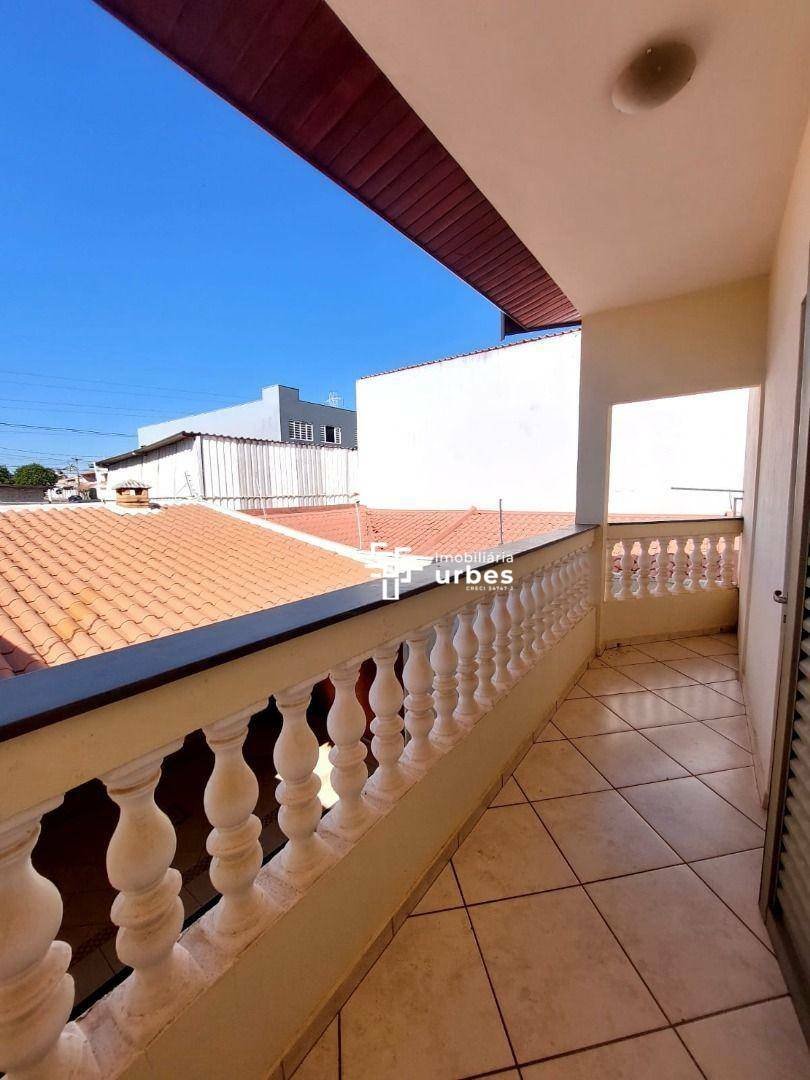 Casa para alugar com 3 quartos, 226m² - Foto 17