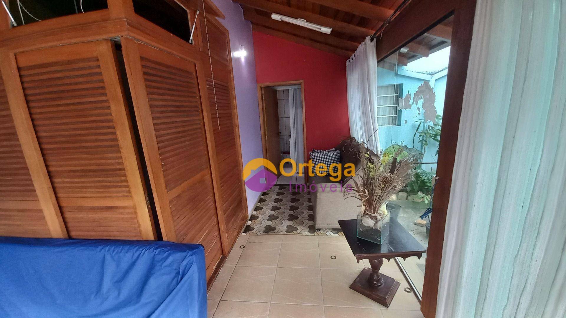 Casa à venda com 4 quartos, 199m² - Foto 15