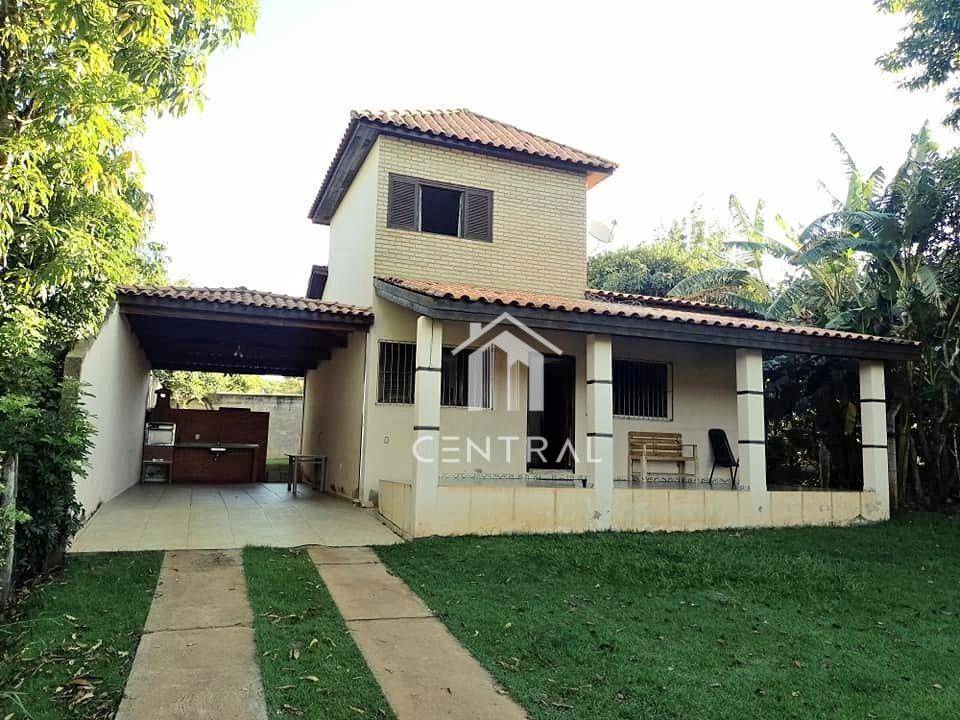 Chácara, 3 quartos, 600 m² - Foto 1