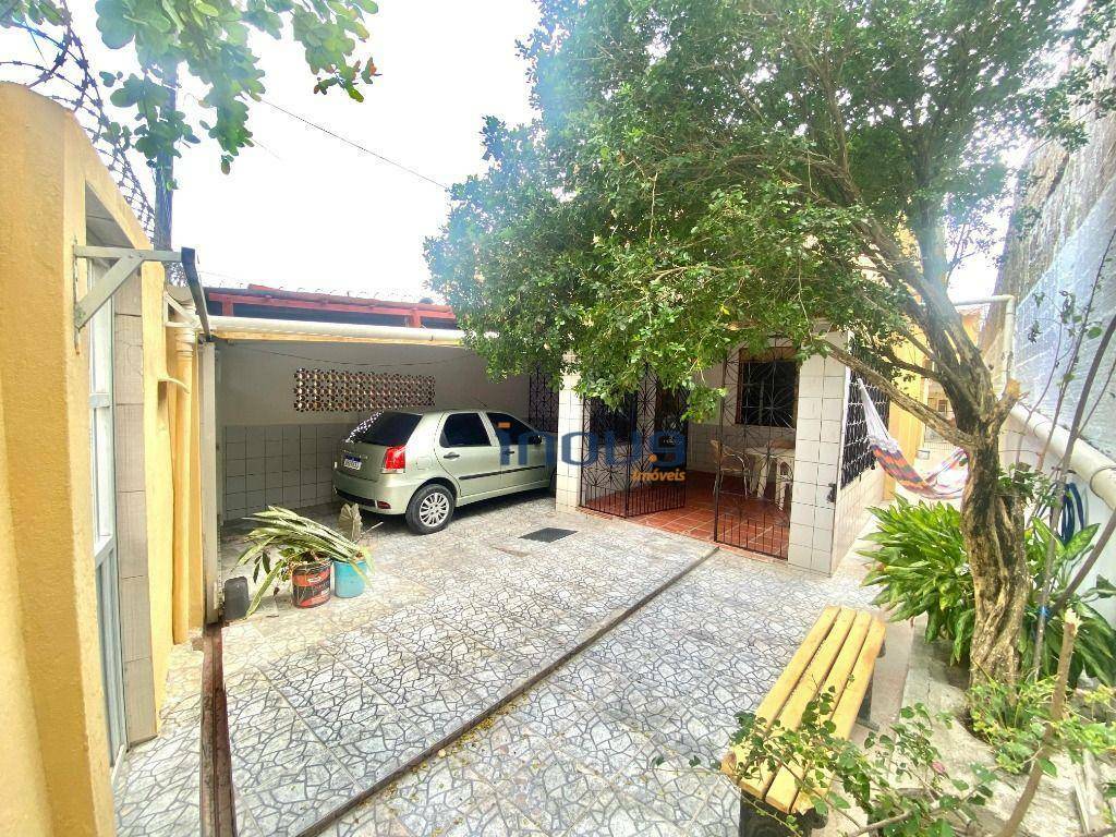 Casa à venda com 3 quartos, 158m² - Foto 4