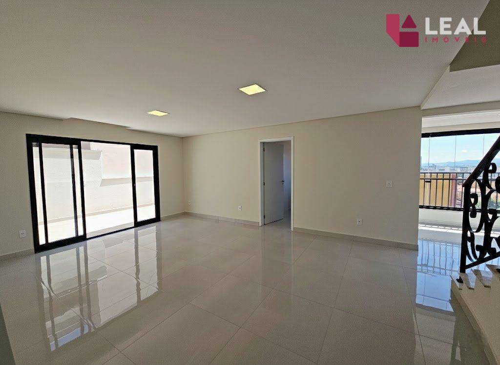 Apartamento, 3 quartos, 182 m² - Foto 1