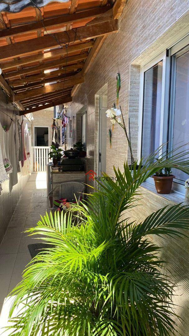 Casa à venda com 2 quartos, 80m² - Foto 5