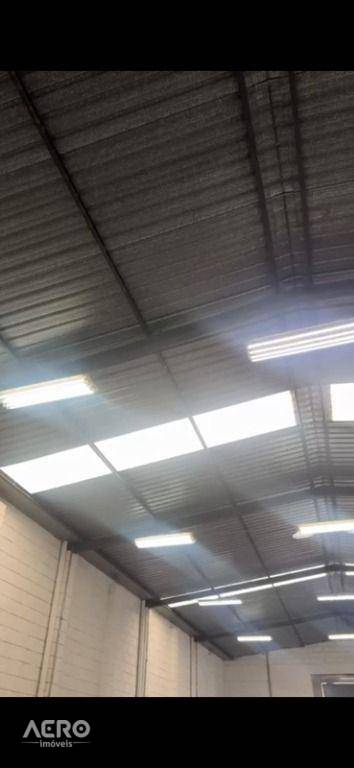 Depósito-Galpão, 303 m² - Foto 2