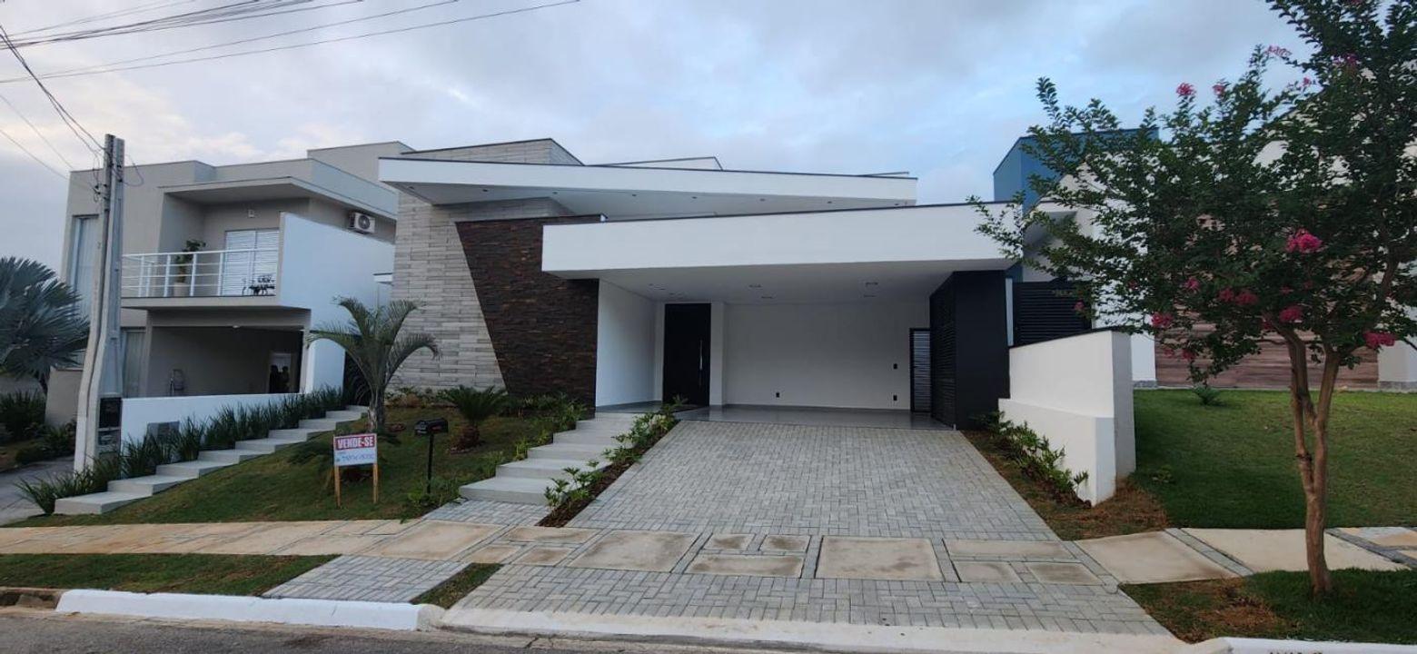 Casa de Condomínio à venda com 3 quartos, 300m² - Foto 1