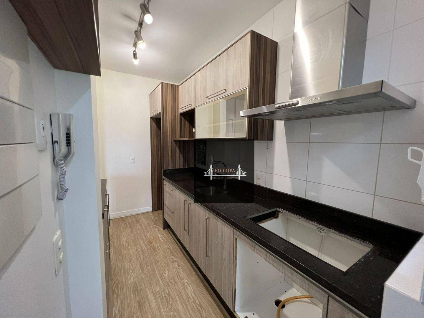 Apartamento à venda com 2 quartos, 69m² - Foto 4