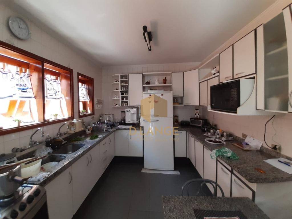 Casa à venda com 4 quartos, 150m² - Foto 10