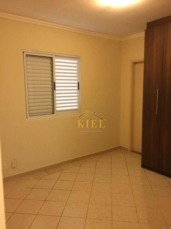 Apartamento à venda com 3 quartos, 85m² - Foto 12