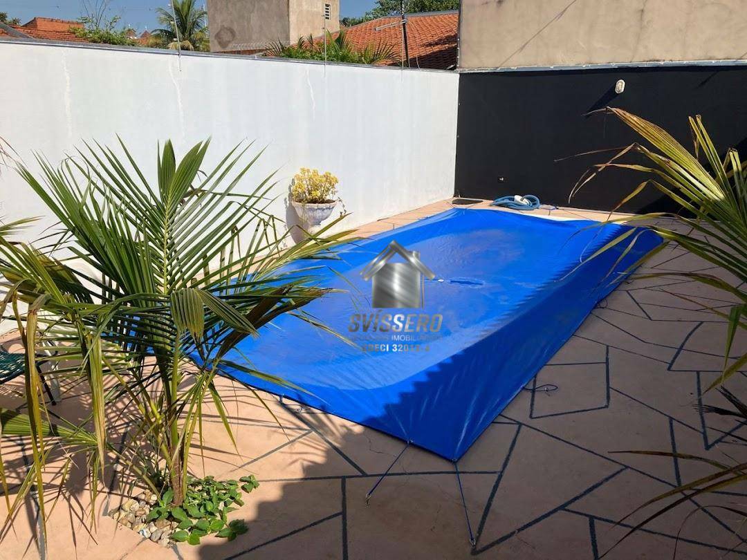 Casa à venda com 1 quarto, 231m² - Foto 2