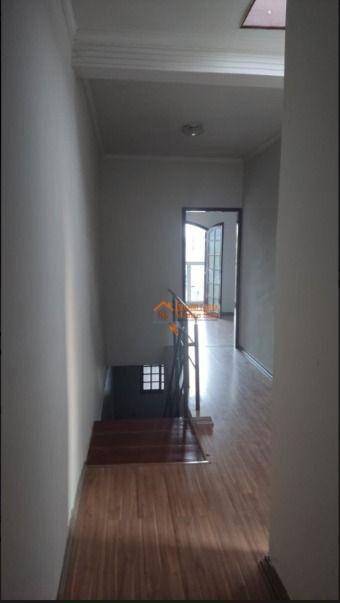 Sobrado à venda com 4 quartos, 191m² - Foto 6