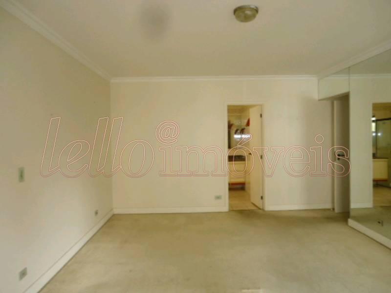 Apartamento para alugar com 2 quartos, 242m² - Foto 10