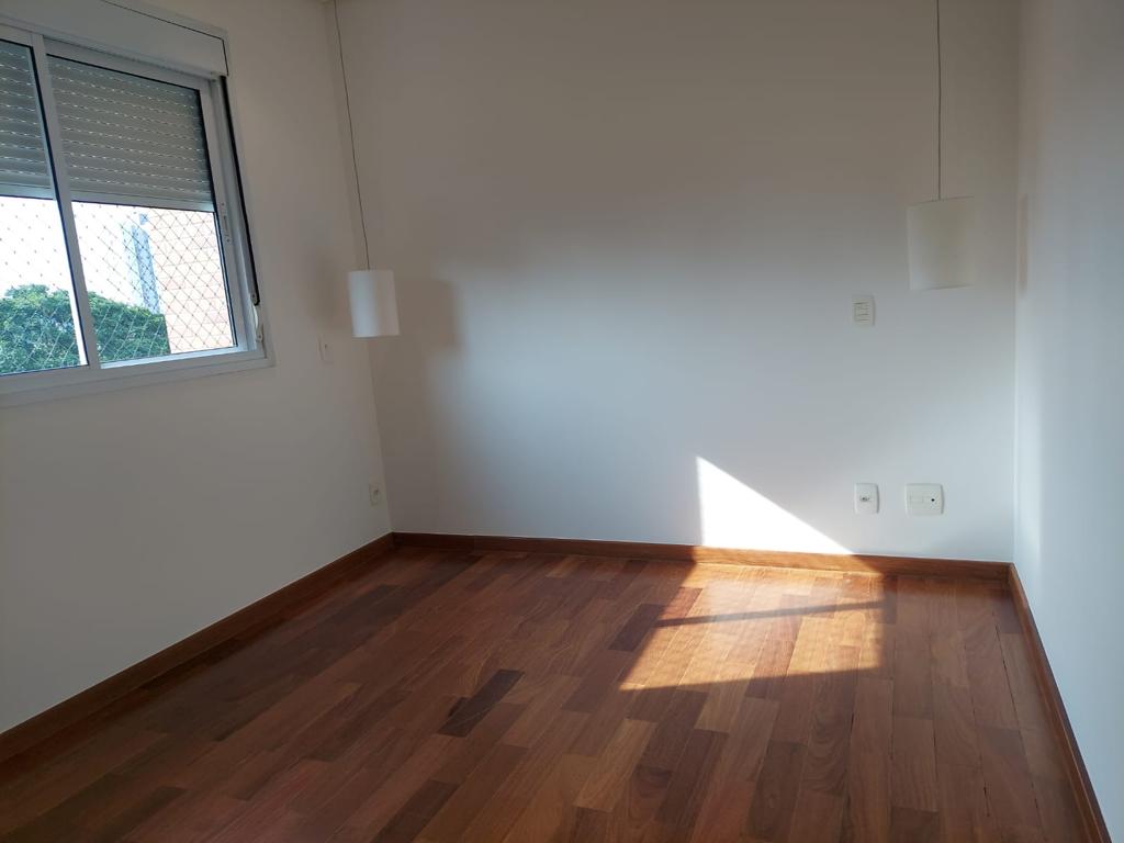 Apartamento à venda com 4 quartos, 142m² - Foto 10