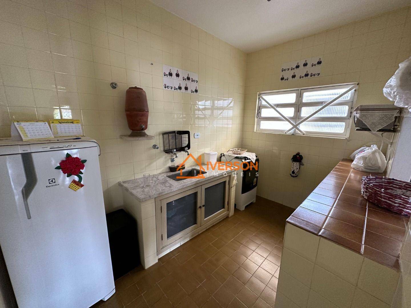 Casa à venda com 3 quartos, 180m² - Foto 6