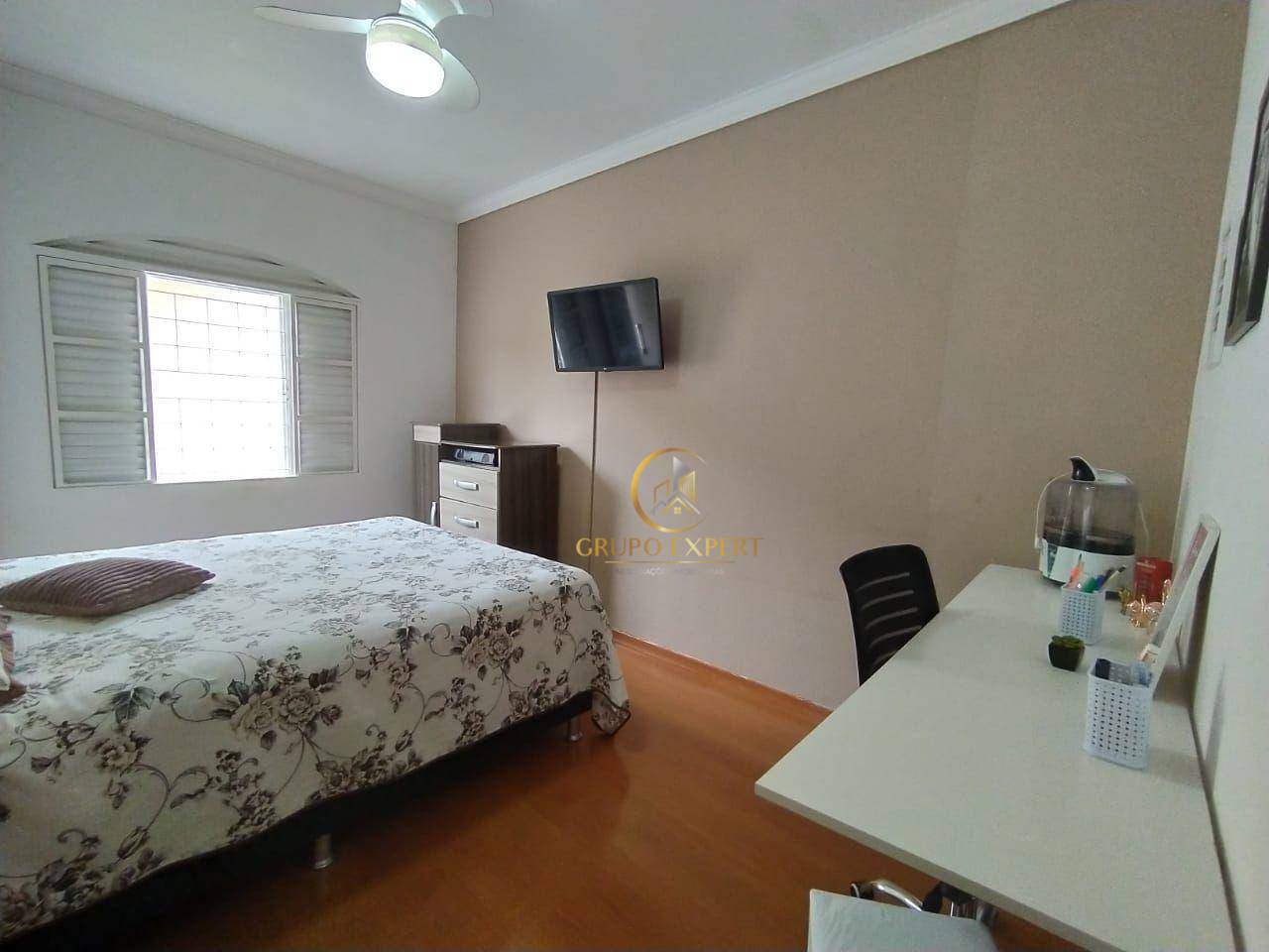 Sobrado à venda com 3 quartos, 236m² - Foto 12