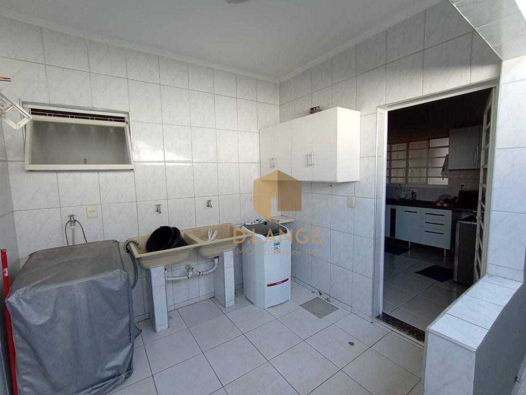 Casa à venda com 3 quartos, 210m² - Foto 10