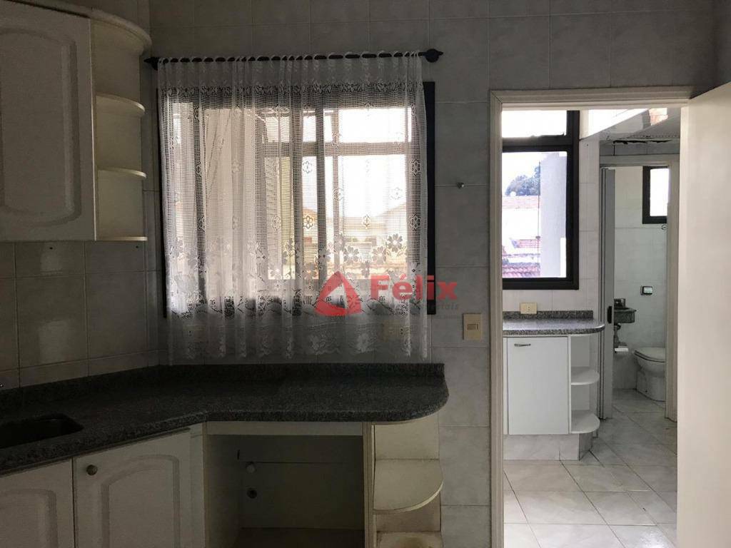 Apartamento à venda com 3 quartos, 148m² - Foto 1