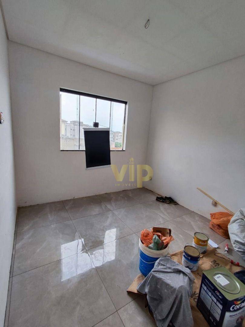 Casa à venda com 3 quartos, 200m² - Foto 6