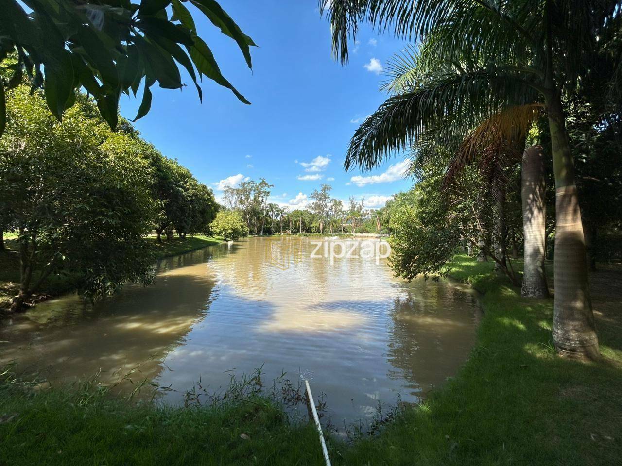 Casa de Condomínio à venda com 4 quartos, 256m² - Foto 36