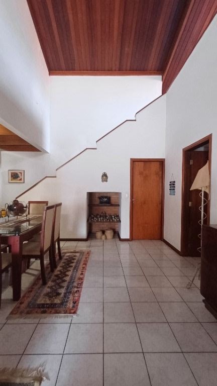 Casa à venda com 4 quartos, 245m² - Foto 11