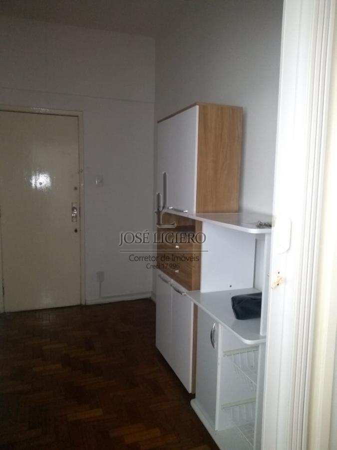 Apartamento à venda com 1 quarto, 45m² - Foto 15