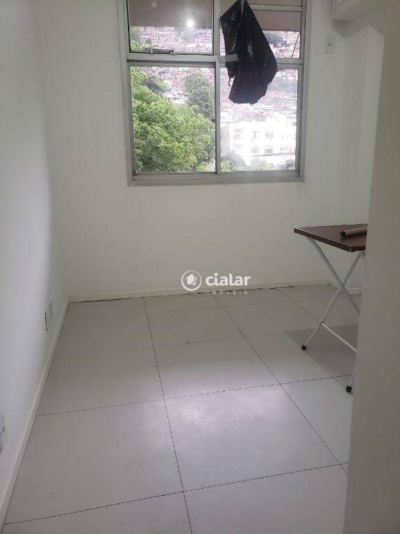 Apartamento à venda com 2 quartos, 74m² - Foto 3