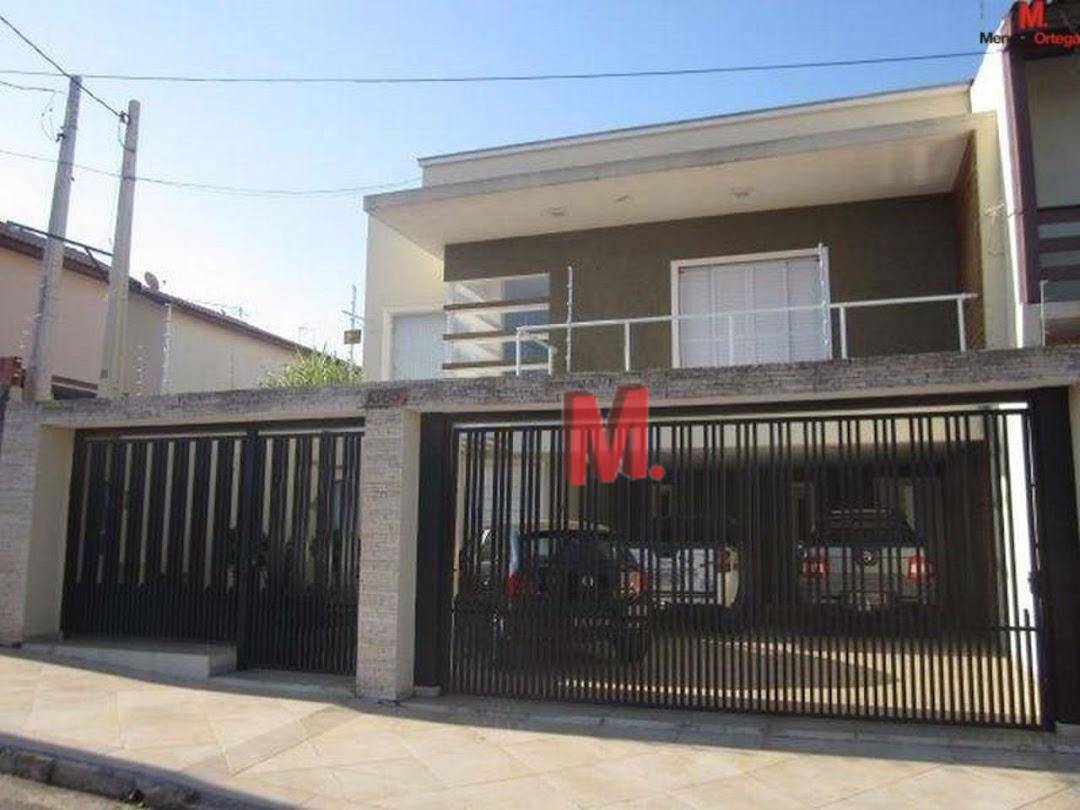 Casa à venda com 3 quartos, 274m² - Foto 2