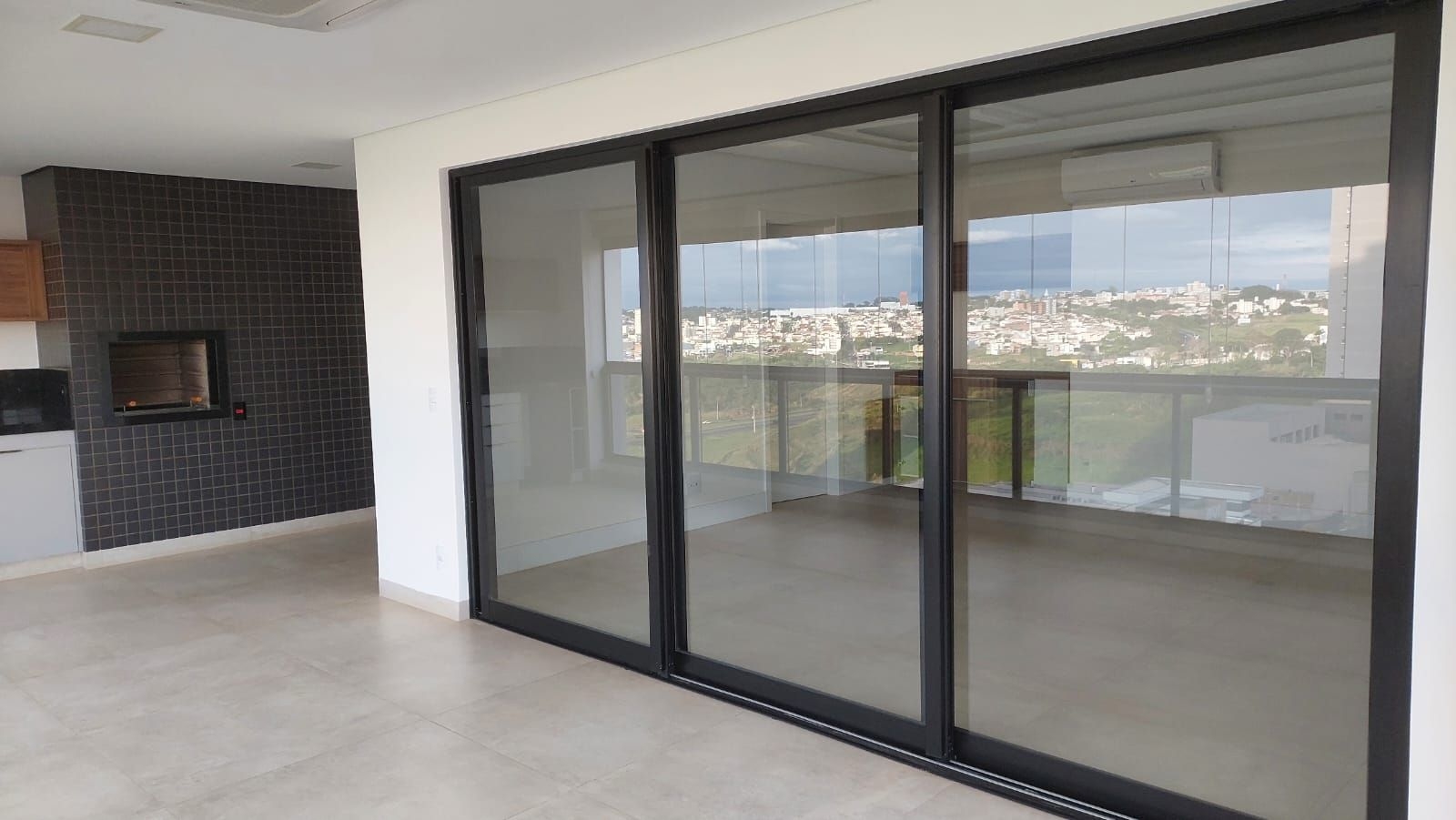 Apartamento à venda com 3 quartos, 209m² - Foto 6