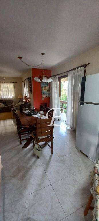 Casa de Condomínio à venda com 3 quartos, 200m² - Foto 12