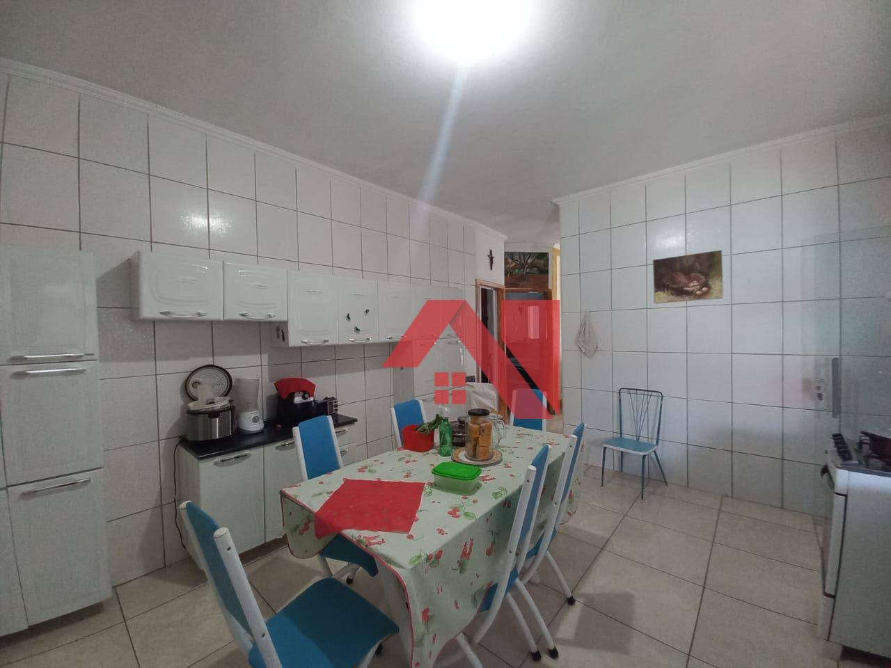 Casa à venda com 2 quartos, 90m² - Foto 10