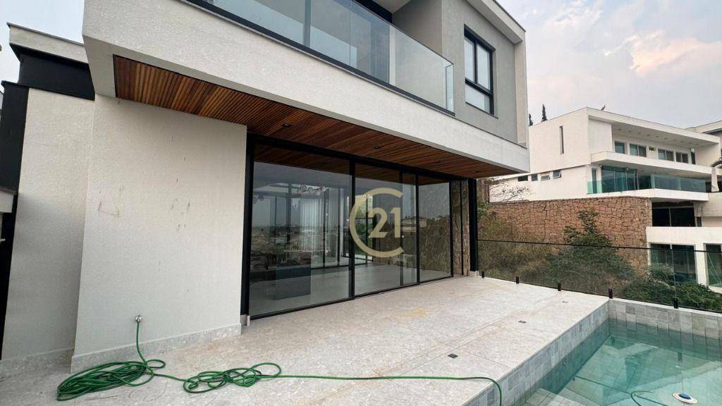 Casa de Condomínio à venda com 4 quartos, 367m² - Foto 9