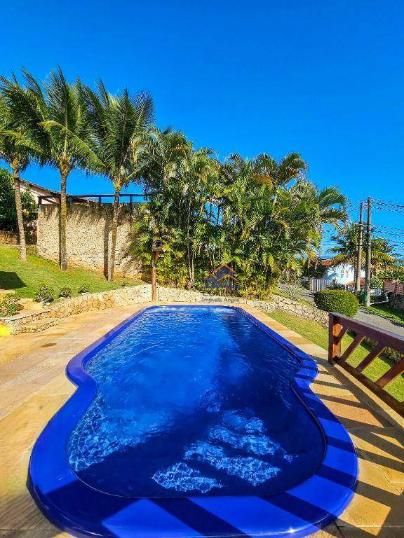Casa de Condomínio à venda com 8 quartos, 600m² - Foto 18