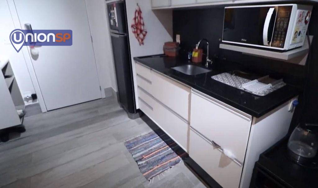 Apartamento à venda com 1 quarto, 31m² - Foto 11