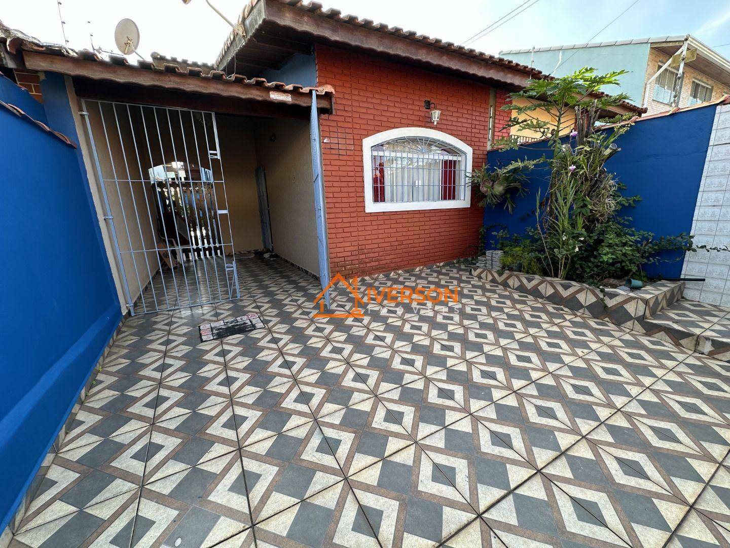 Casa à venda com 2 quartos, 99m² - Foto 1