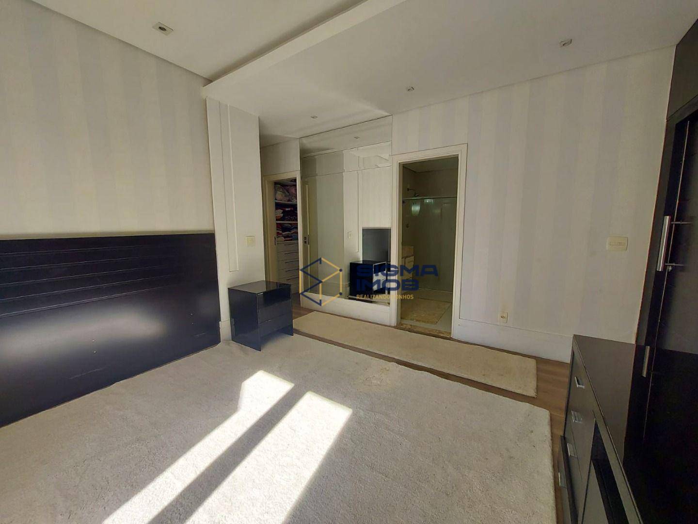 Casa para alugar com 4 quartos, 600m² - Foto 39