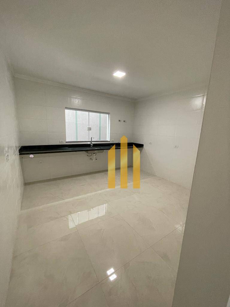 Sobrado à venda com 3 quartos, 185m² - Foto 2