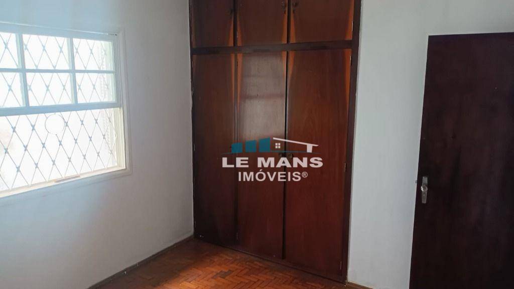 Casa à venda com 3 quartos, 196m² - Foto 12