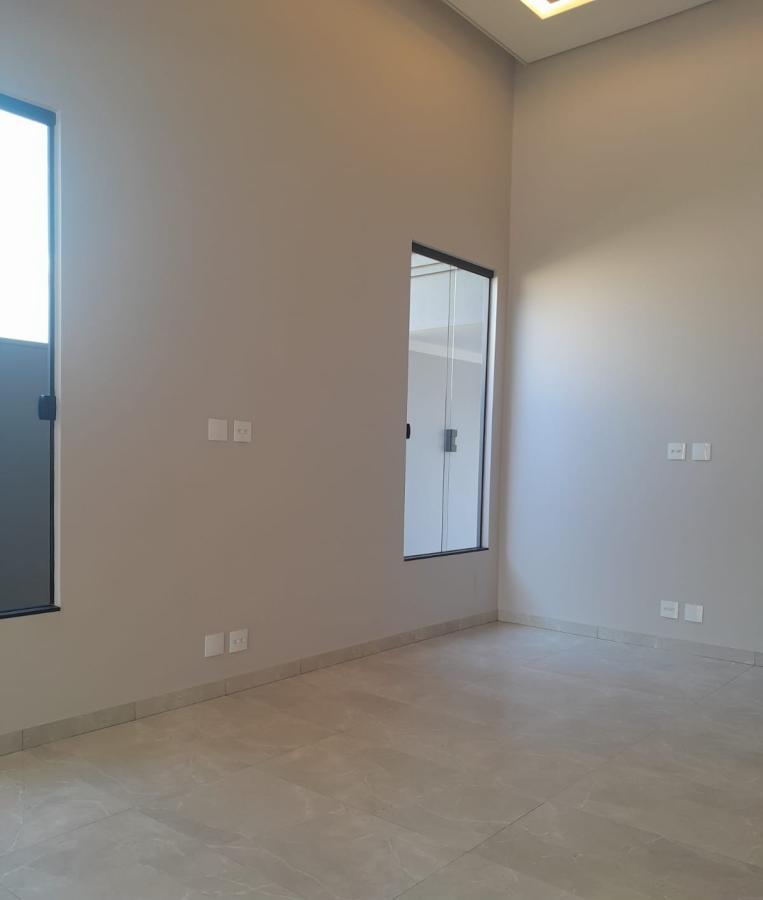 Casa à venda com 3 quartos, 330m² - Foto 8