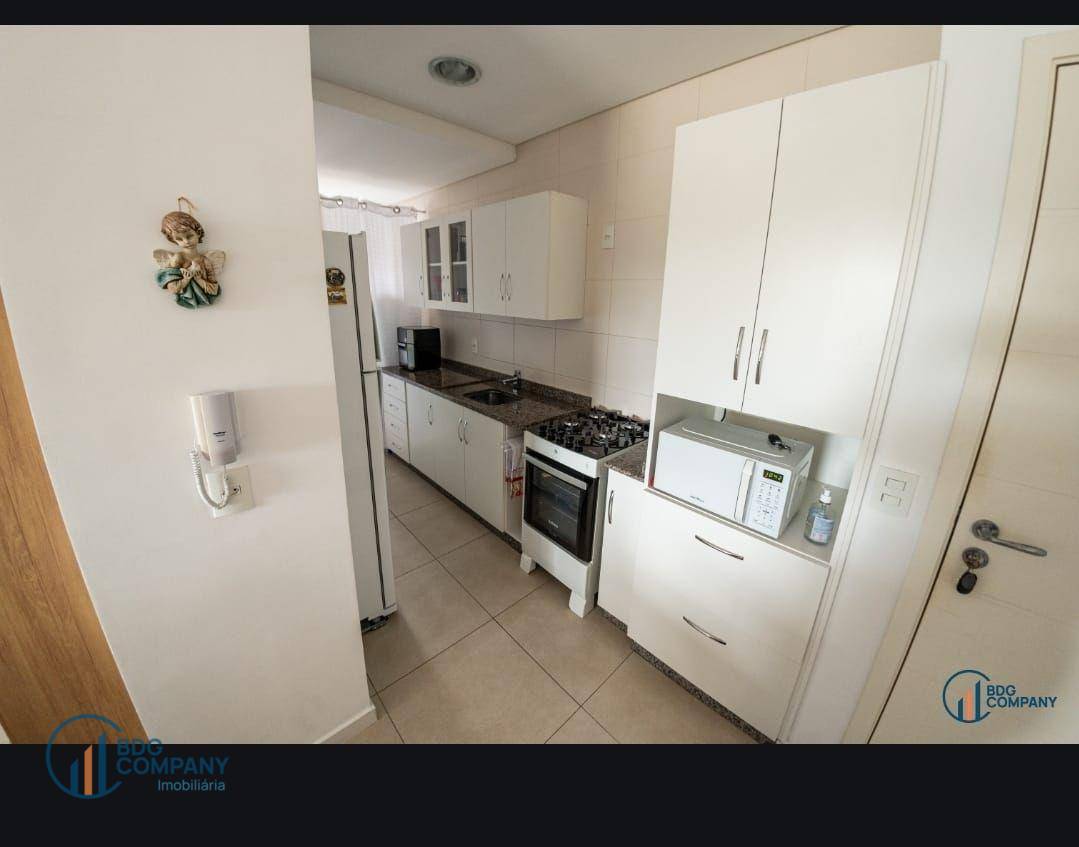 Apartamento à venda com 2 quartos, 69m² - Foto 5