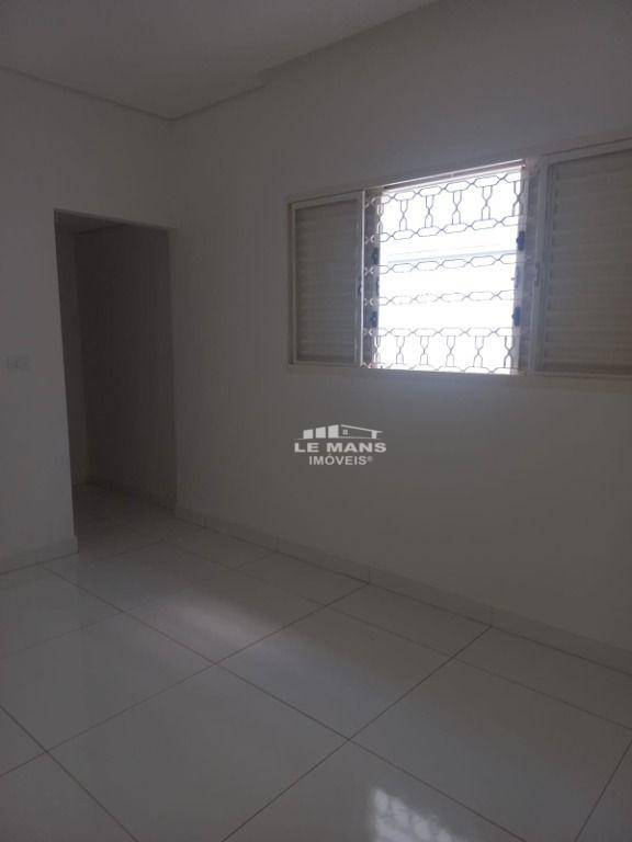 Casa à venda com 3 quartos, 173m² - Foto 19