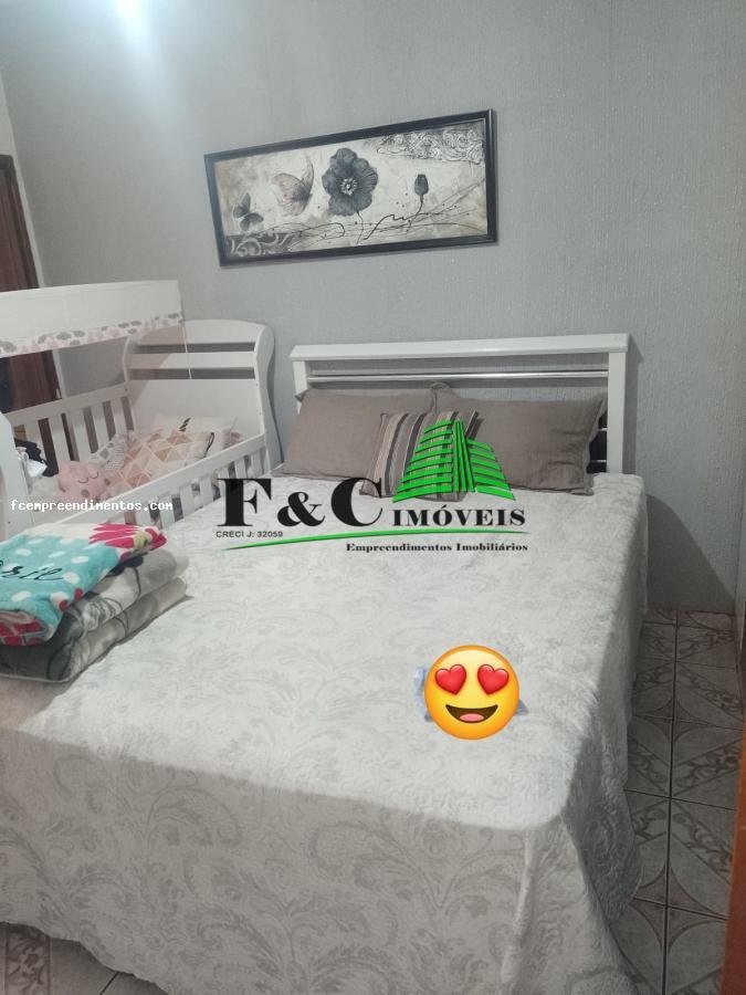 Casa à venda com 3 quartos, 160m² - Foto 14