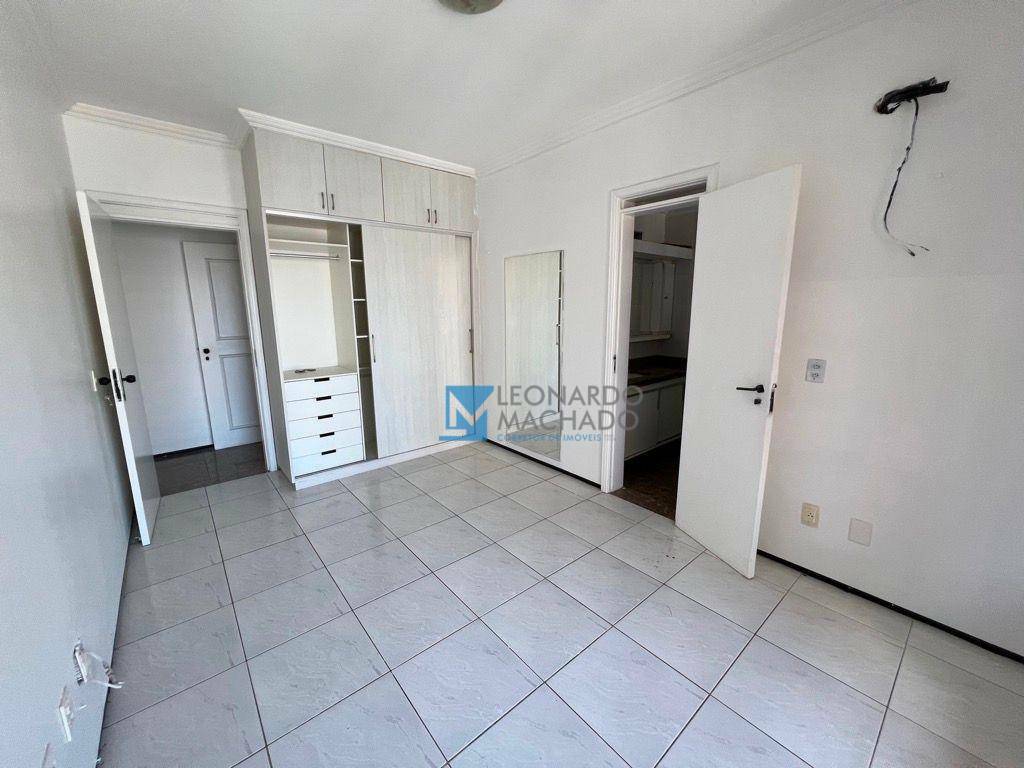 Apartamento à venda com 4 quartos, 230m² - Foto 16