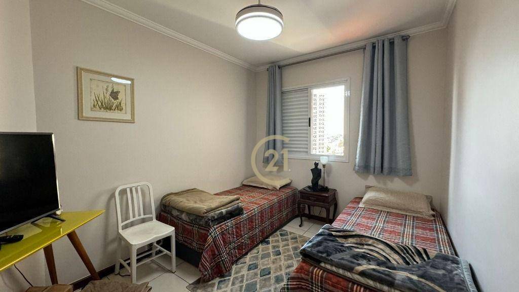 Apartamento à venda com 3 quartos, 96m² - Foto 9