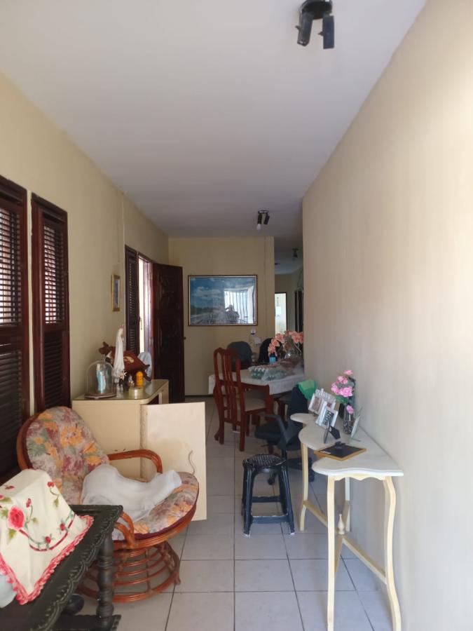 Casa à venda com 4 quartos, 334m² - Foto 25